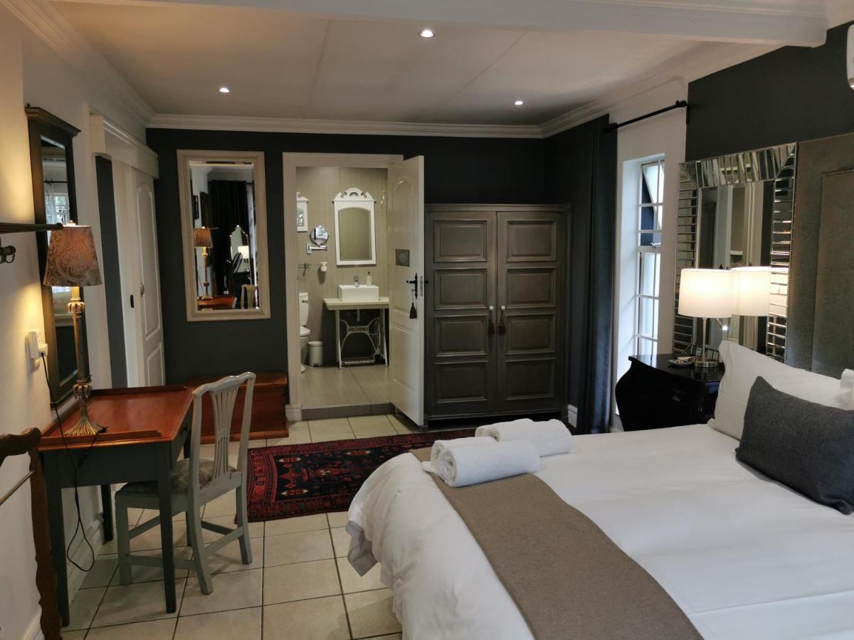At 98 On Lynburn Guest House Pretoria-Noord Buitenkant foto